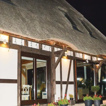 Four-bedroom Holiday Ustka-przewloka With A Fireplace 05 Hébergement de vacances *